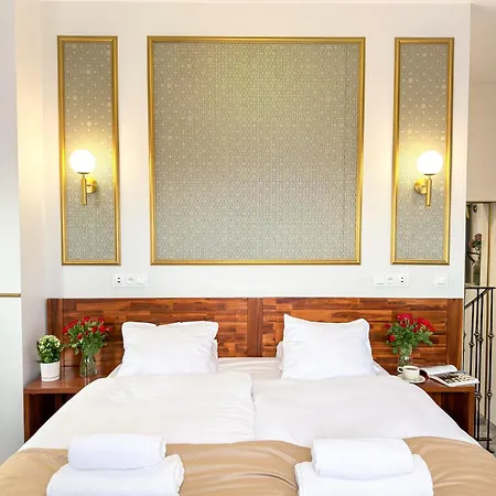 Piast Centrum Hotell 3*