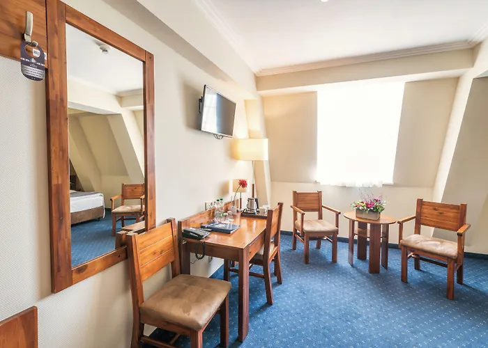 Piast Centrum Hotel 3*