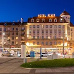 Piast Centrum 3*