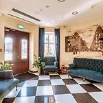 Piast Centrum فندق 3*