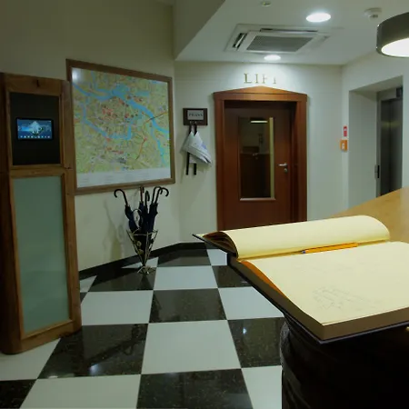 Piast Centrum Hotel 3*