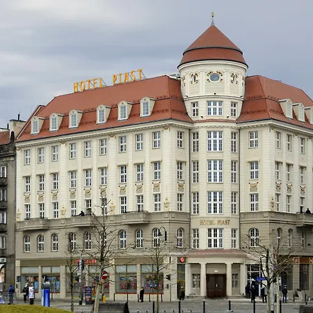 Piast Centrum