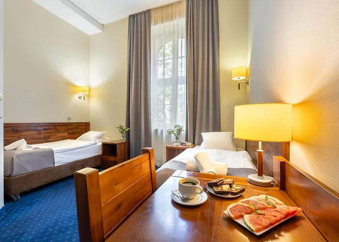 피아스트 센트럼 3*